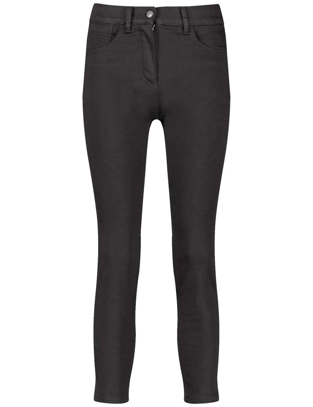 Джинсы узкого кроя