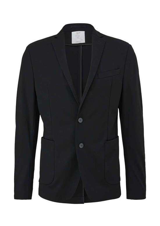 Узкая куртка