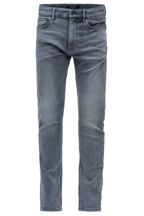 Узкие джинсы