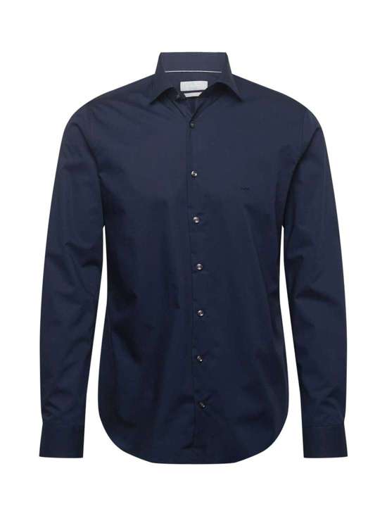 Рубашка узкого кроя