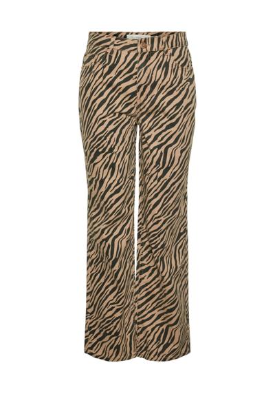 Обычные джинсы