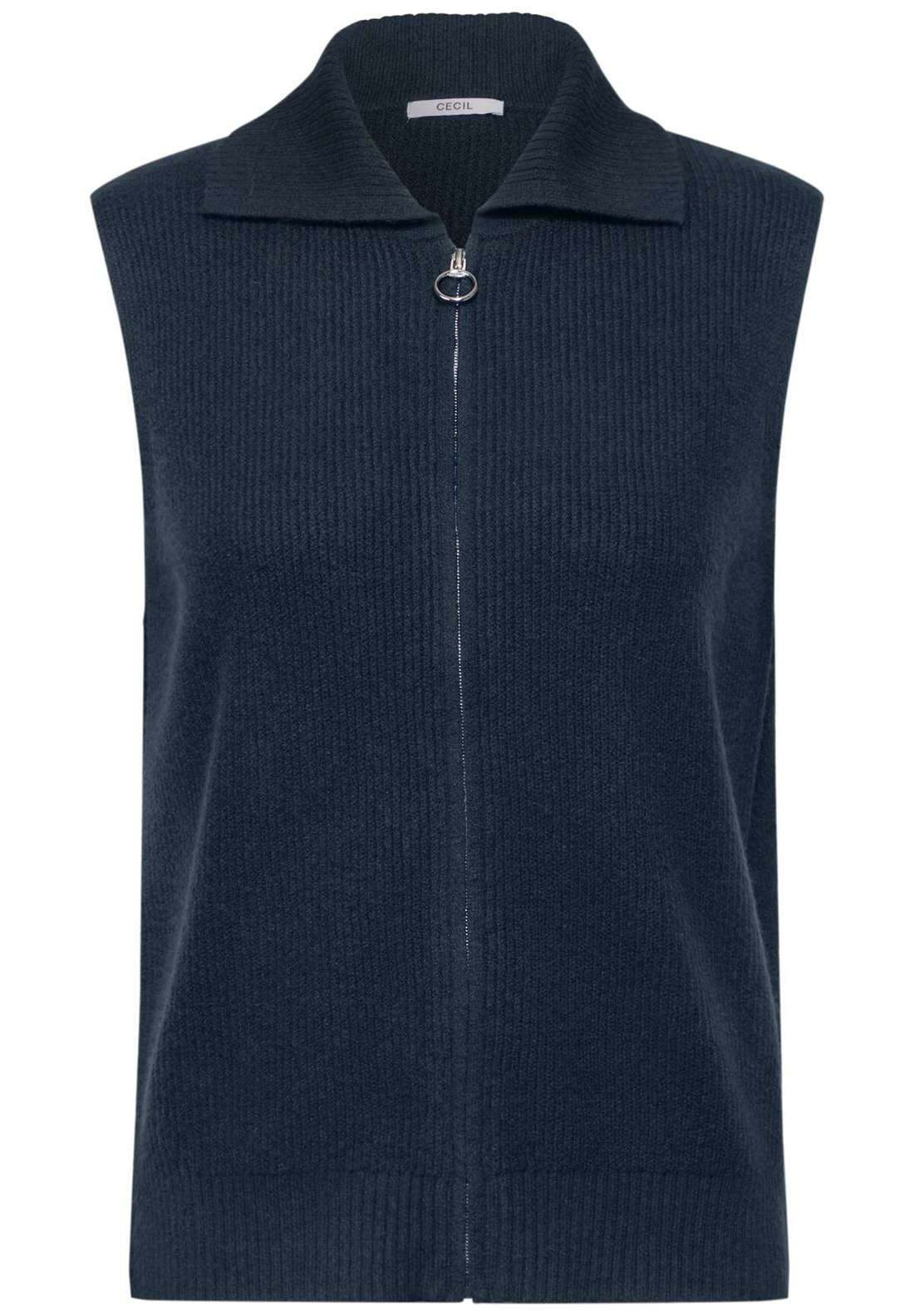 Вязаный жилет