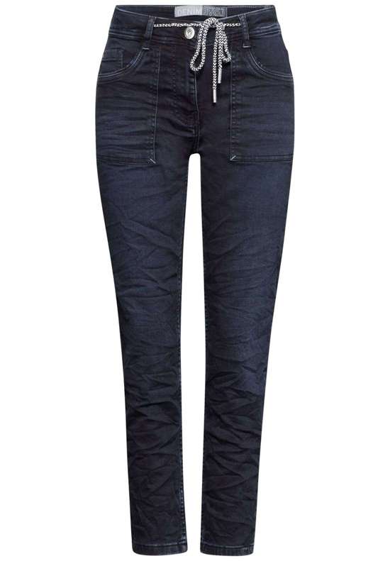 Обычные джинсы