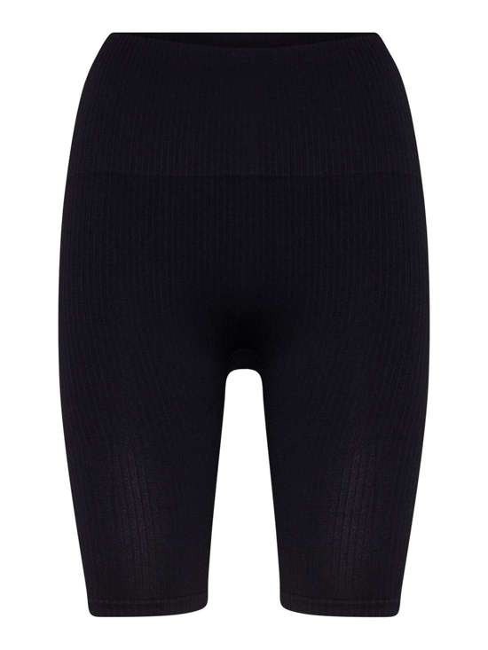 Узкие спортивные шорты