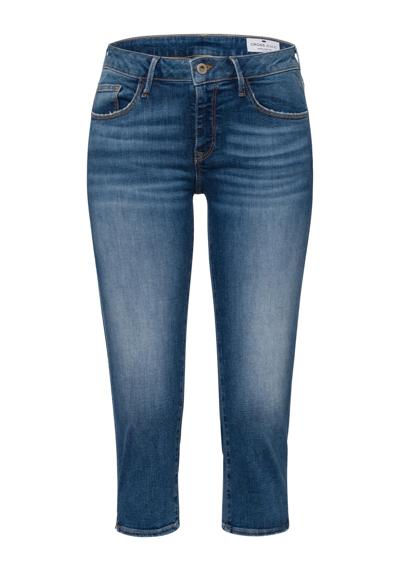 Капри узкого кроя