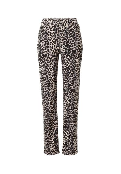 Обычные джинсы