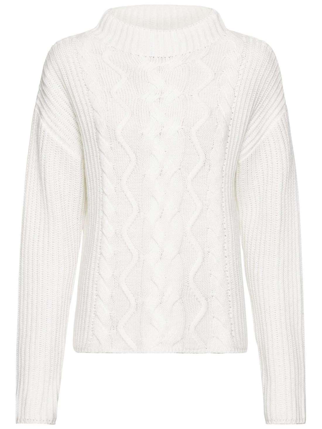 Вязаный свитер косным узором
