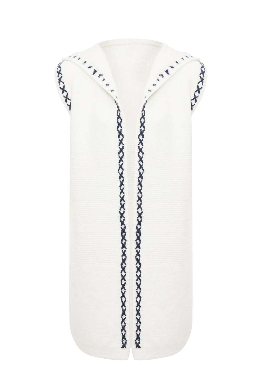 Вязаный жилет