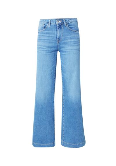 Джинсы Bootcut