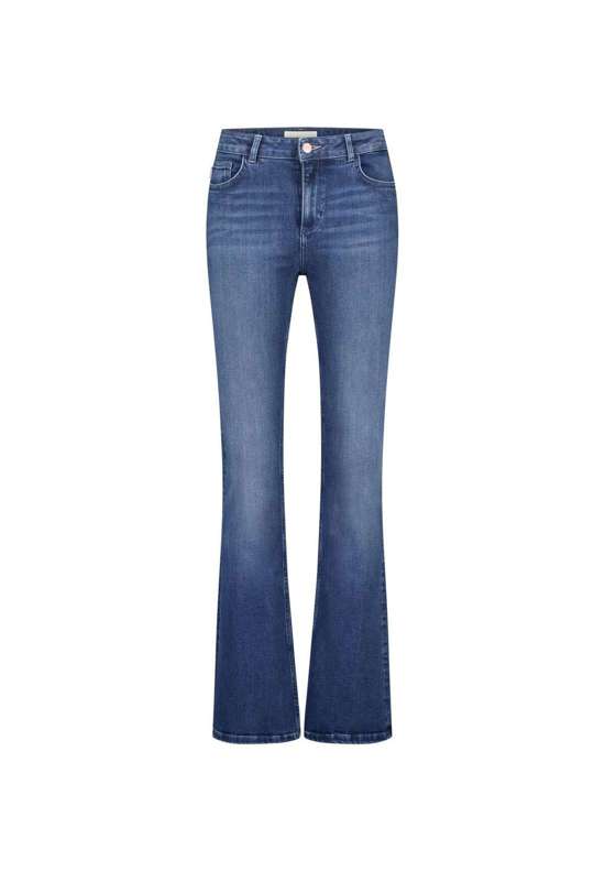 Обычные джинсы