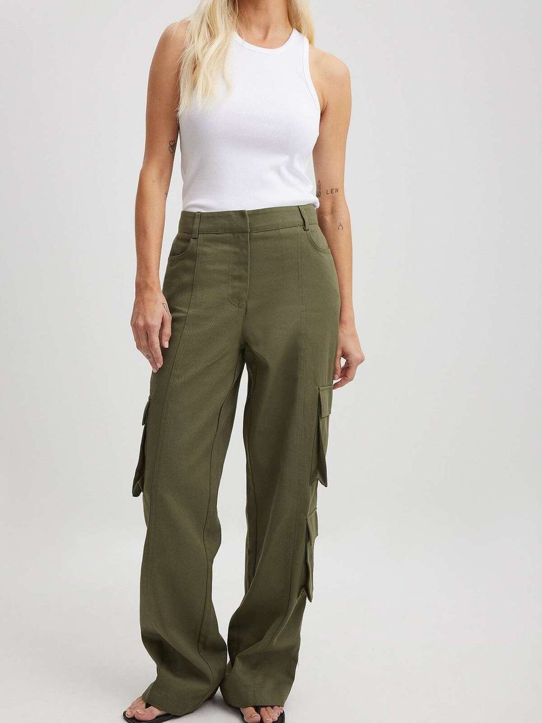 Брюки-карго свободного кроя