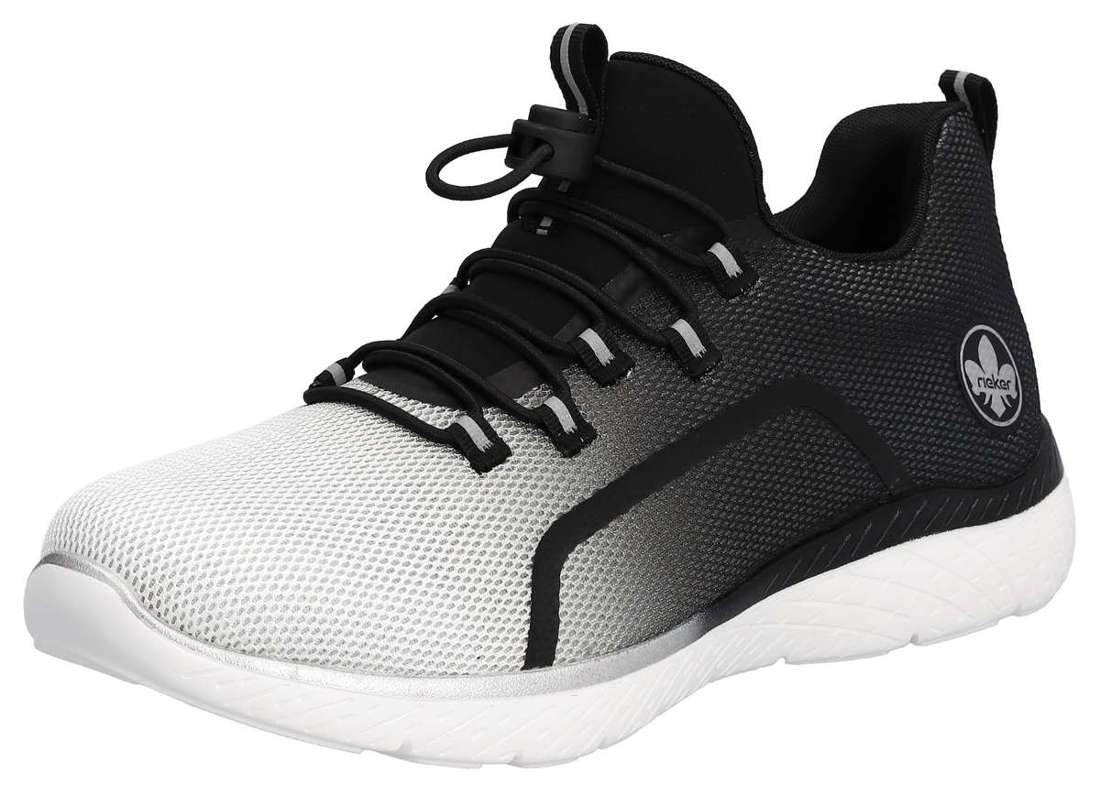 кроссовки на шнуровке