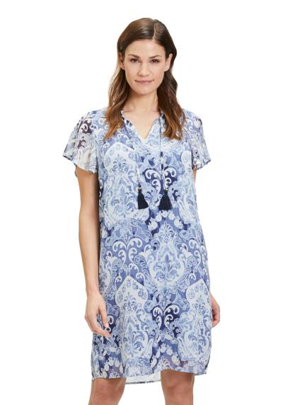 Летнее платье Freizeitkleid mit Ruschen