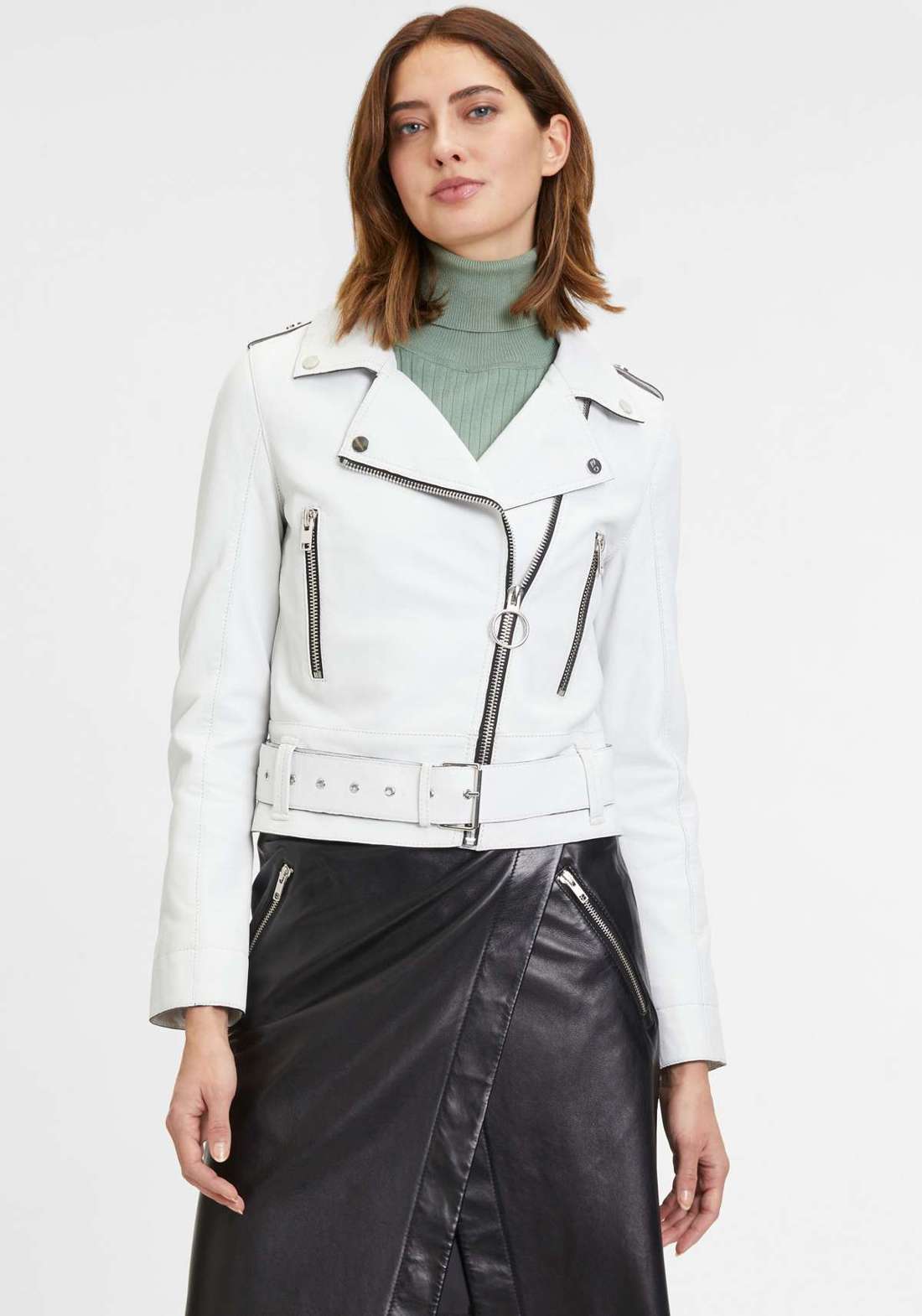 Кожаная куртка на асимметричной молнии. G2WCelin SF