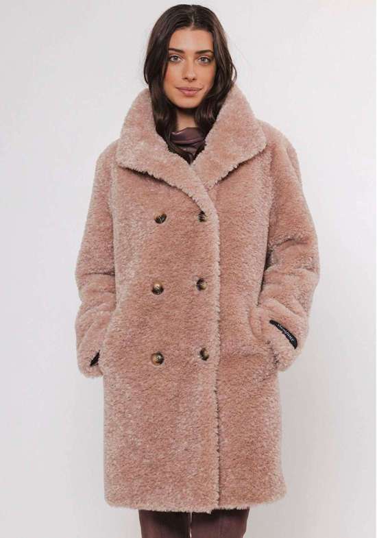 Шуба из искусственного меха