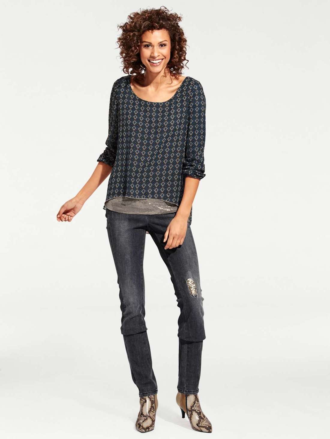 Длинная блузка