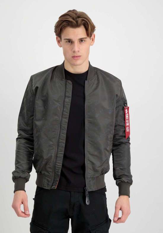 Куртка от дождя и грязи Men - Bomber Jackets MA-1 LW AOP Rainbow Ref.