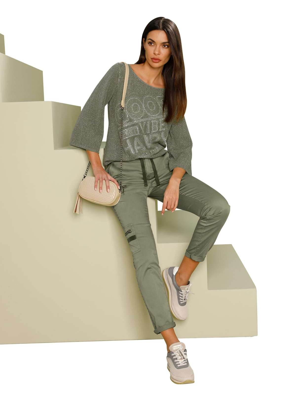 Свитер с круглым вырезом Pullover
