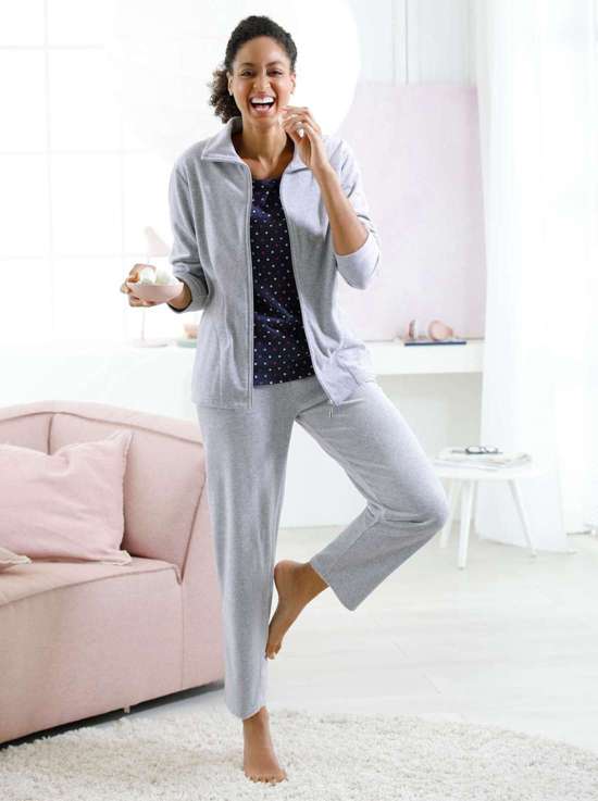 домашний костюм