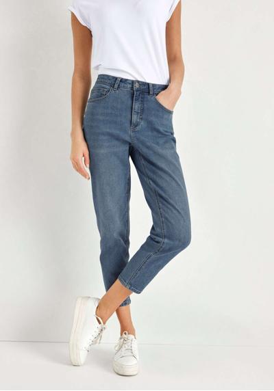 Традиционные джинсы длиной 7/8 с нагрудником и вышивкой. SHEEGO, артикул  6538284599 купить в магазине одежды LeCatalog.RU с доставкой по