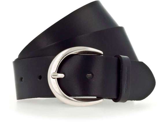 Кожаный ремень с надписью-логотипом на петле.