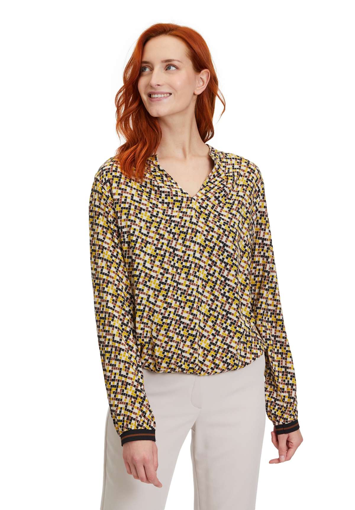 Блузка без шнуровки Schlupfbluse mit Muster