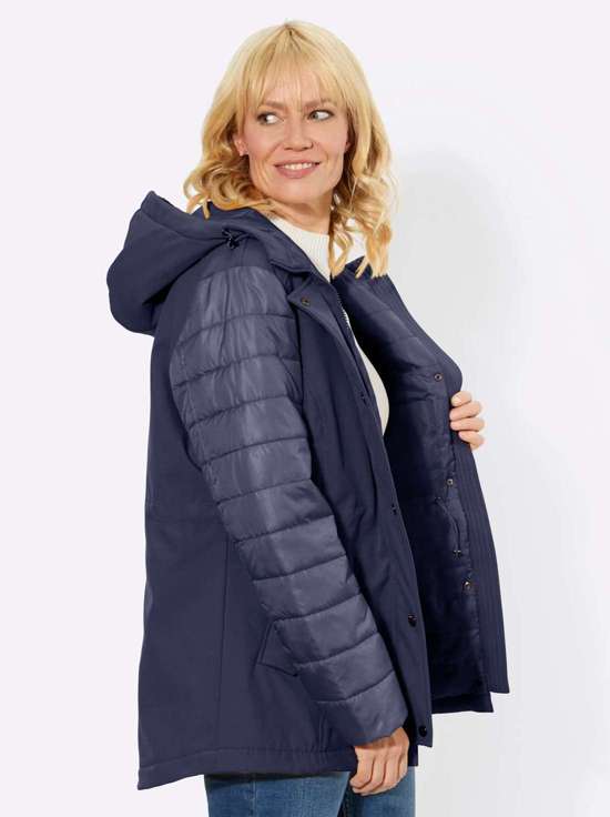 Куртка из софтшелла с капюшоном