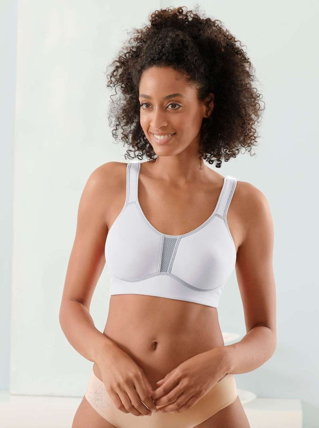 Спортивный бюстгальтер