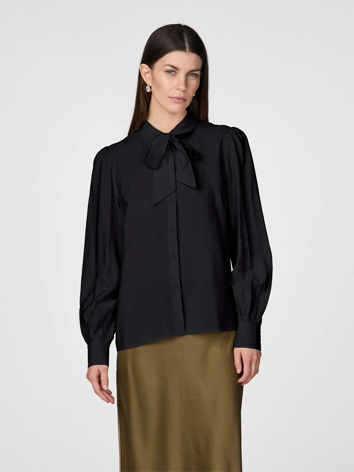 Блузка с завязками и бантиком YASPIL LS BOW SHIRT S. NOOS