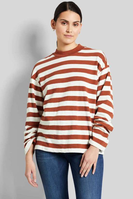 Рубашка с длинными рукавами и полосатым узором