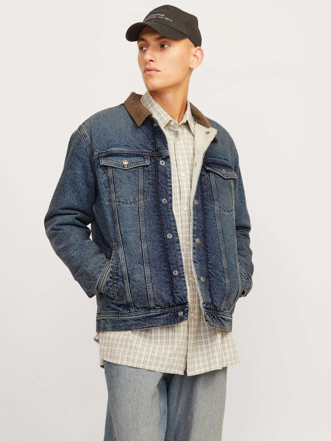 Джинсовая куртка JJIJEAN JJJACKET W SHERPA WI 200 SN