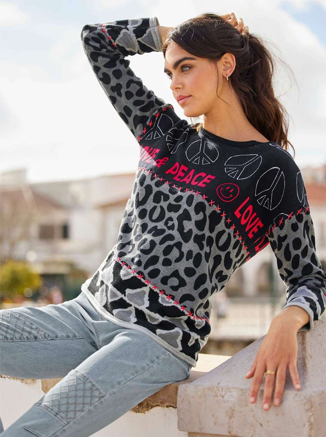 Свитер с круглым вырезом Pullover