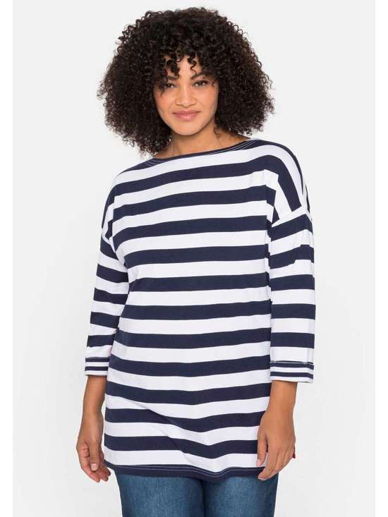 Рубашка с рукавом 3/4 с контрастными боковыми вставками и разрезами. Große Größen