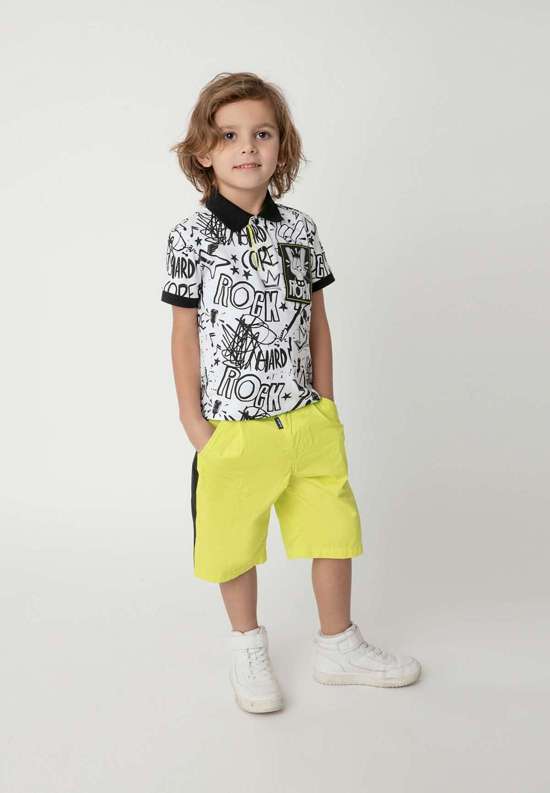 Шорты с полосками по бокам и резинкой