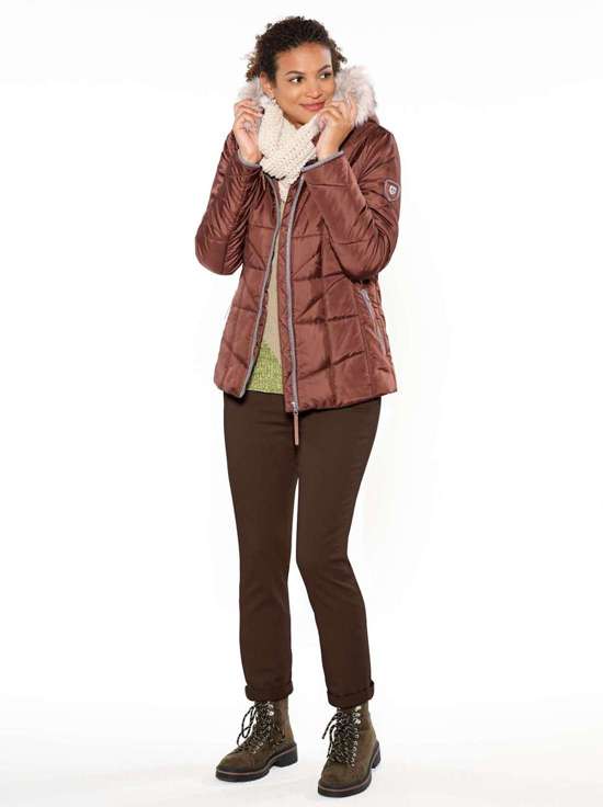 Стеганая куртка с капюшоном