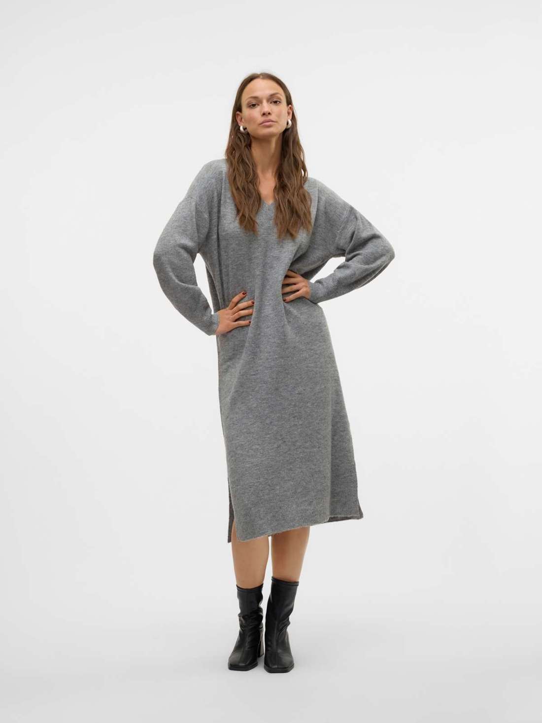 Трикотажное платье VMJUPITER LS V-NECK CALF DRESS BF