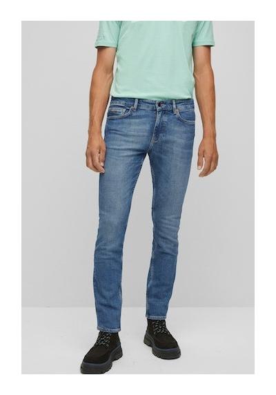 Джинсы узкого кроя с кожаной фирменной этикеткой на поясе сзади. Delaware BC-L-C