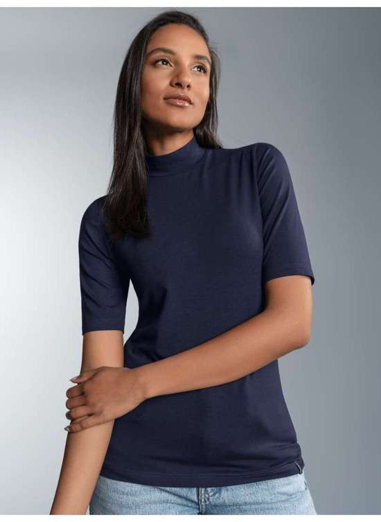 футболка TRIGEMA T-Shirt mit elastischem Stehkragen