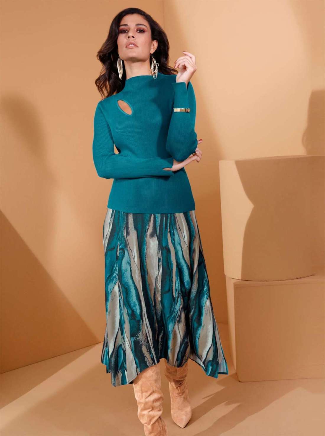 Свитер с воротником-стойкой Pullover