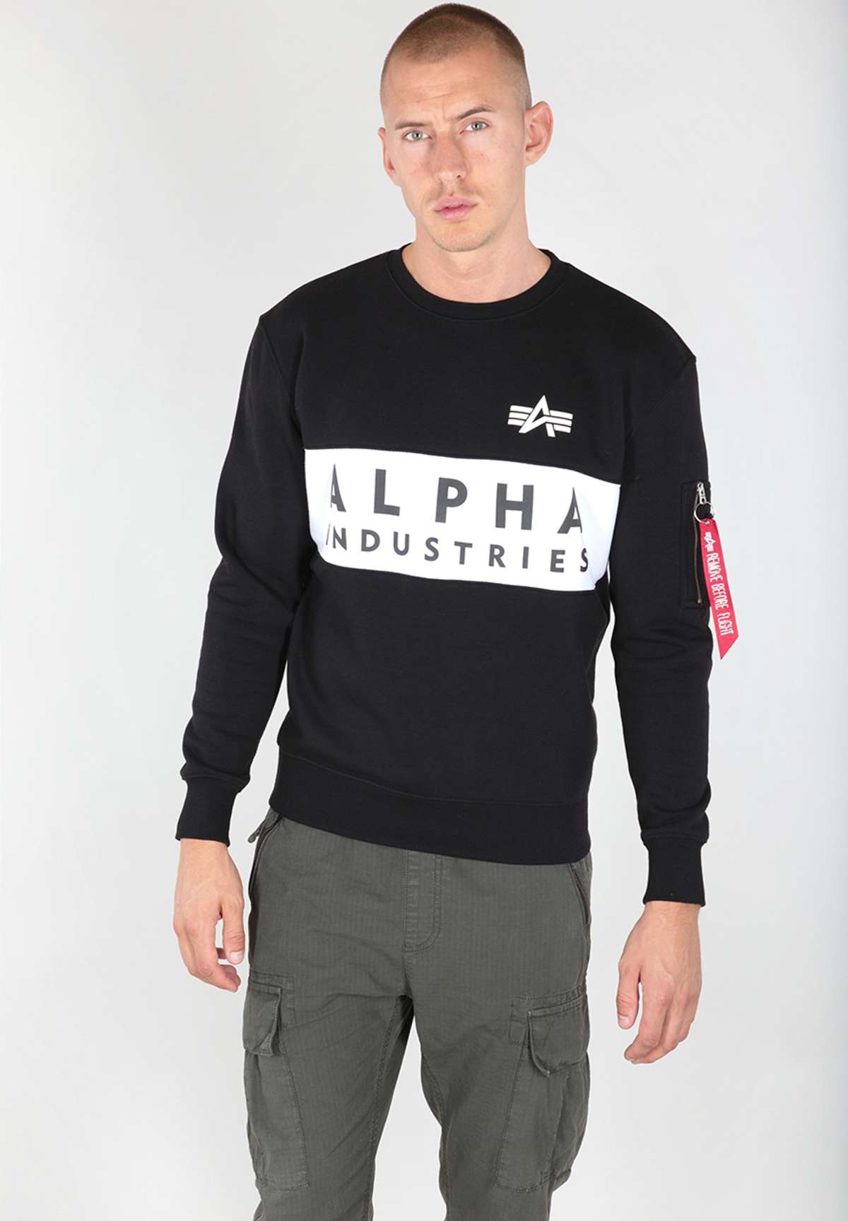 Свитера Men - Sweatshirts Block Logo Sweater