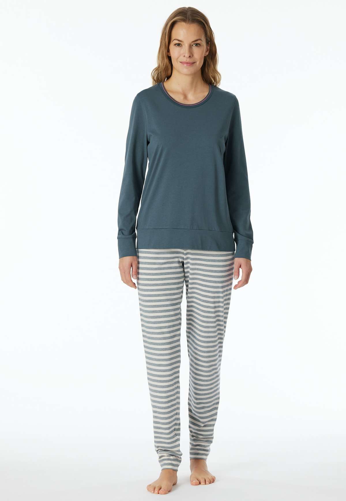Пижамы `Casual Essentials`