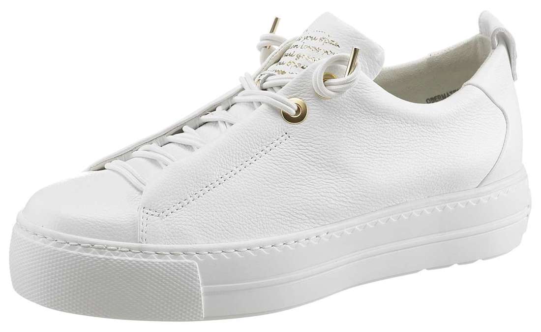 кроссовки на шнуровке