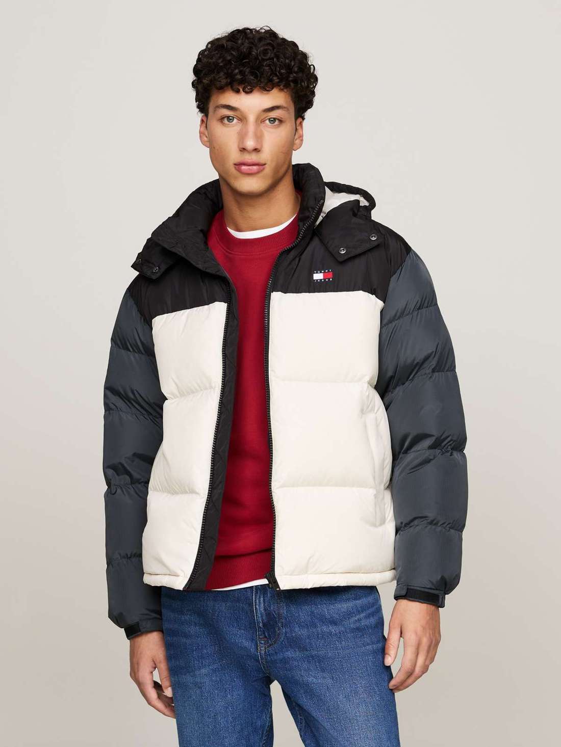 Стеганая куртка с капюшоном в разноцветном исполнении TJM ALASKA COLORBLOCK PUFFER