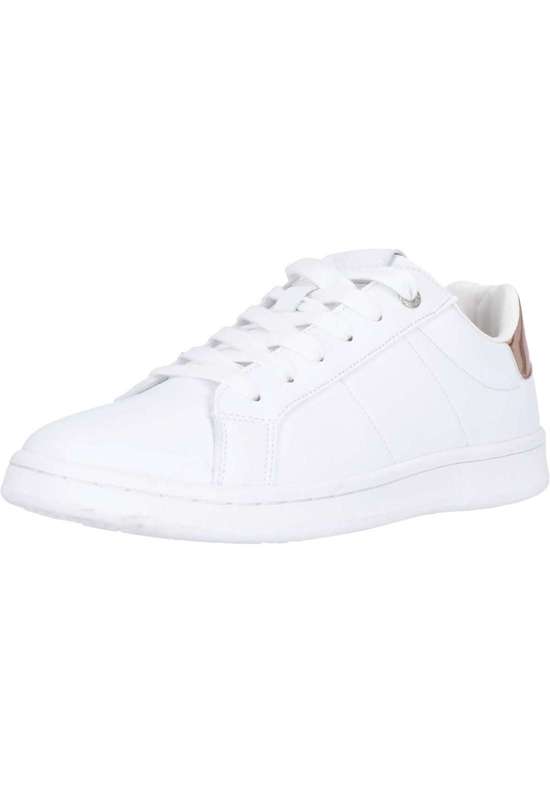 Кроссовки в неподвластном времени дизайне Supreme