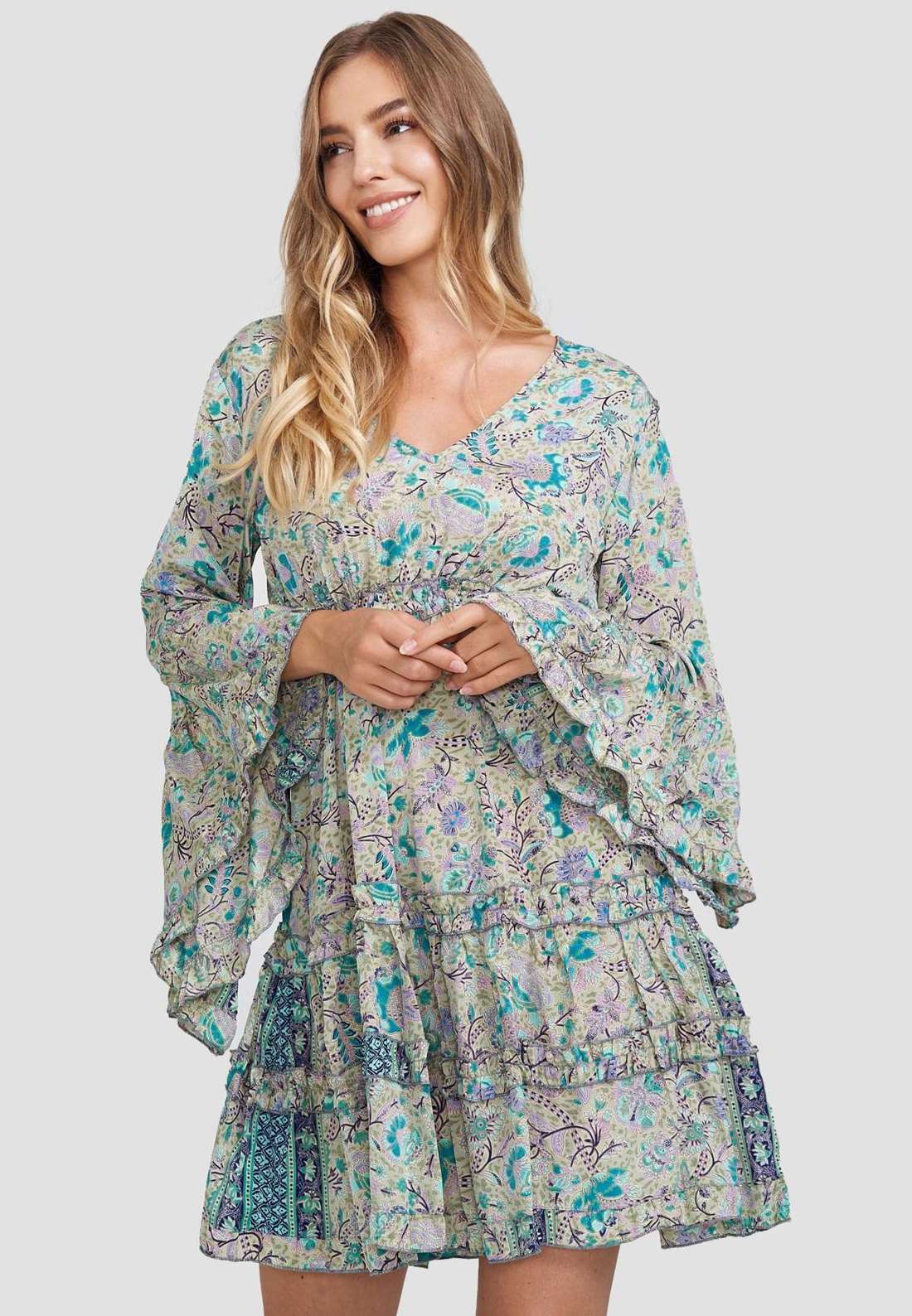 Платье из джерси игривого дизайна