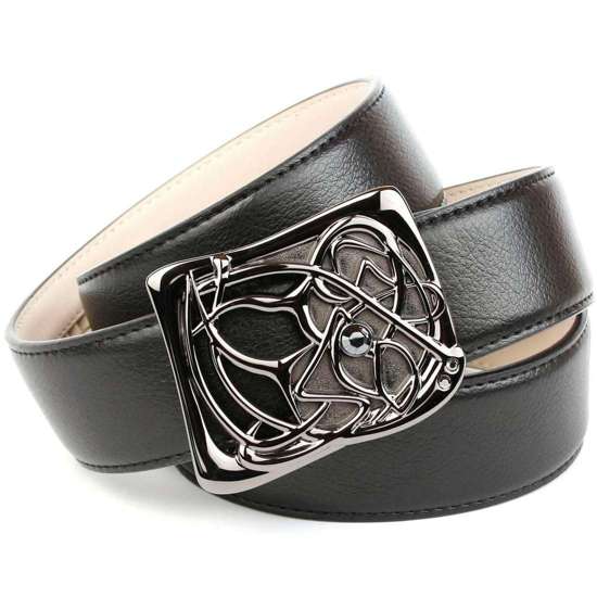 Кожаный ремень с дизайнерской застежкой