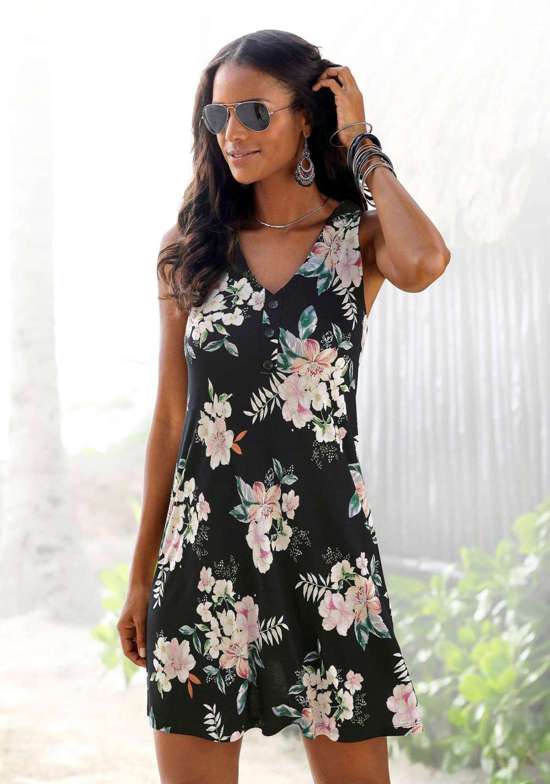 Пляжное платье с цветочным принтом