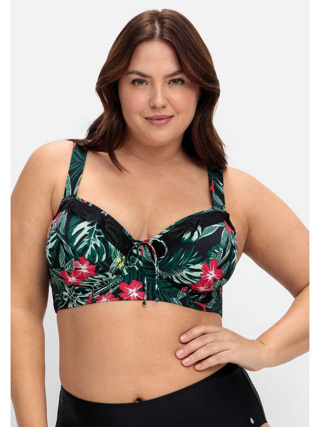 Верх бикини на косточках с контрастными воланами Große Größen