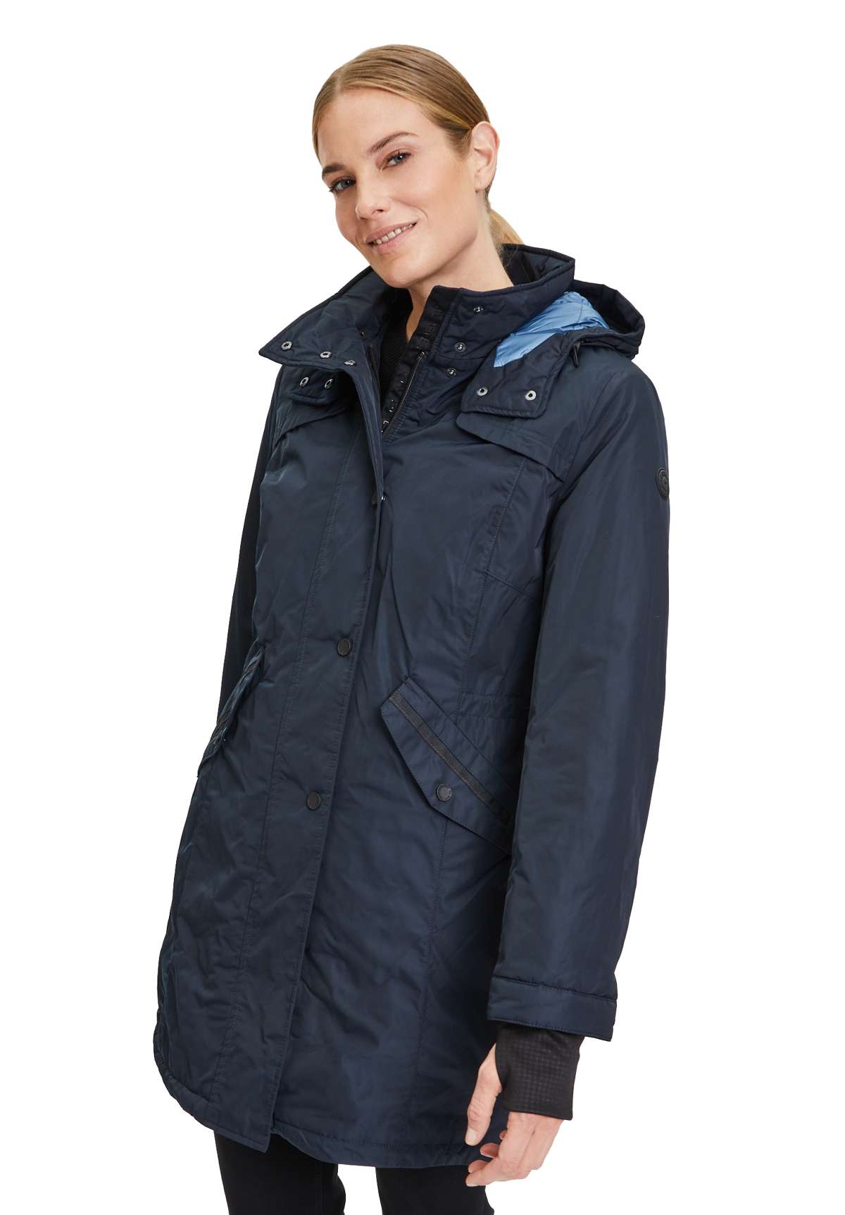 Зимняя куртка с капюшоном Winterjacke mit abnehmbarer Kapuze