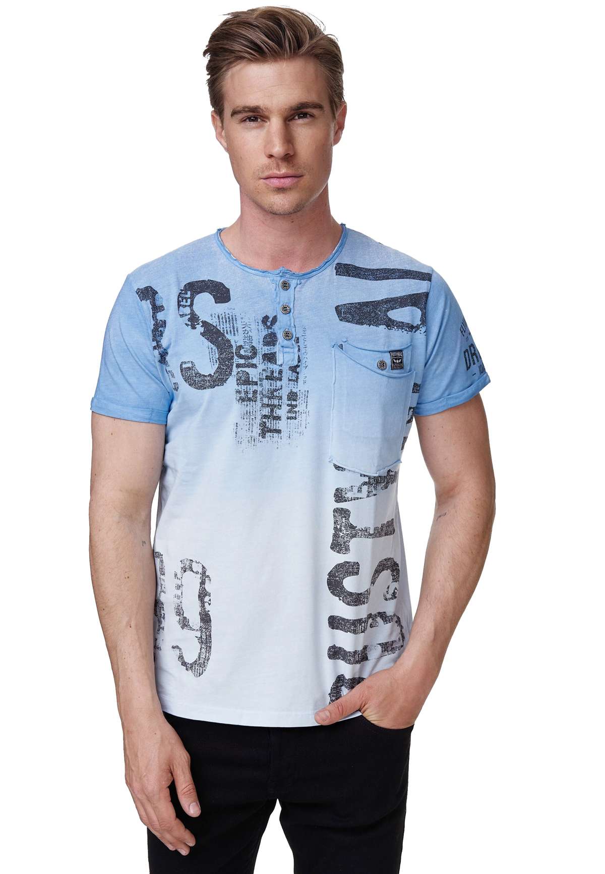 Футболка с модным фирменным принтом Shirt